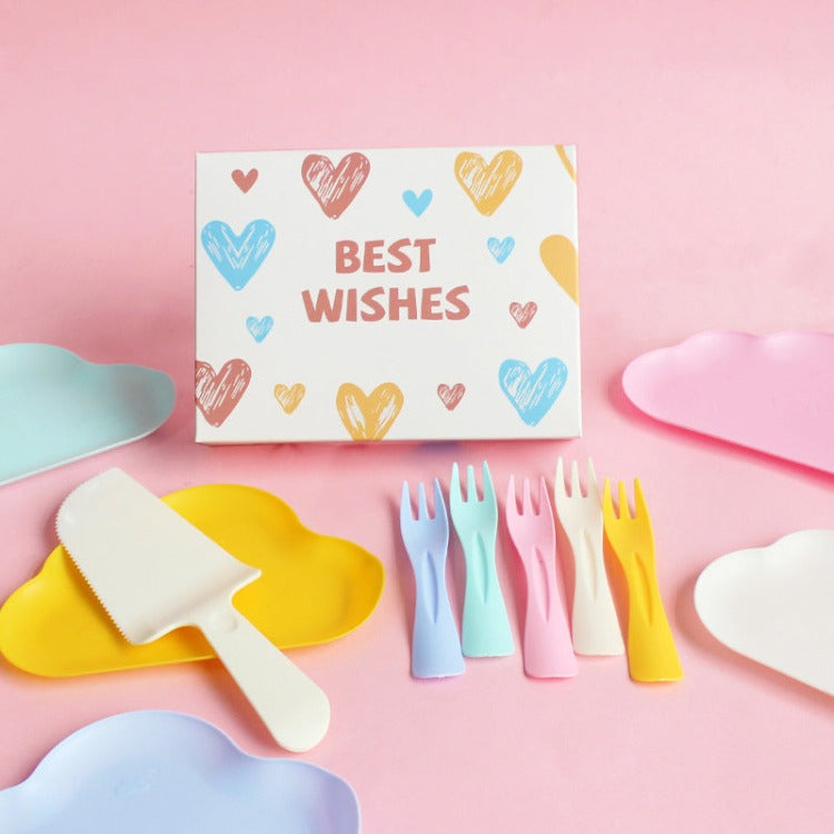 Plastic Party Tableware | Cloud | 10 Guests - iKids