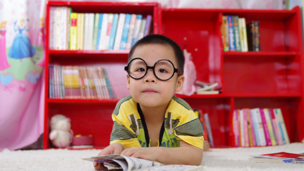 iKids - Play Area Reading Corner (Photo by_ Pixabay)