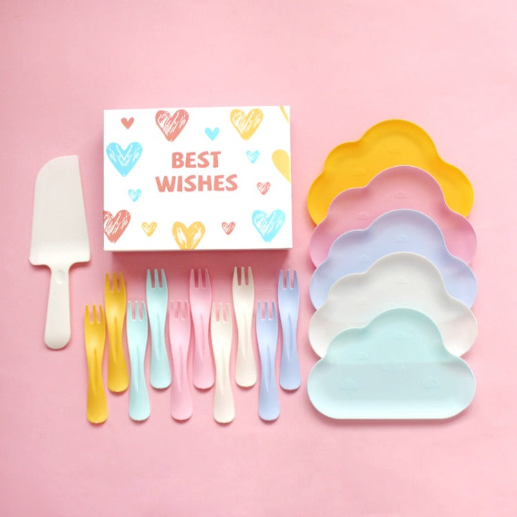Plastic Party Tableware | Cloud | 10 Guests - iKids